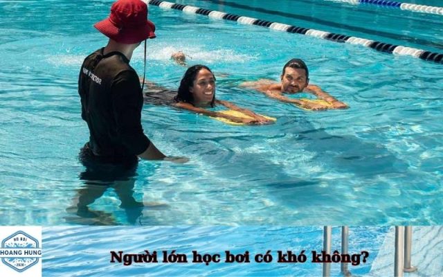 Người lớn học bơi có khó không